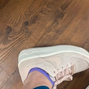 Nike Air Force light pink